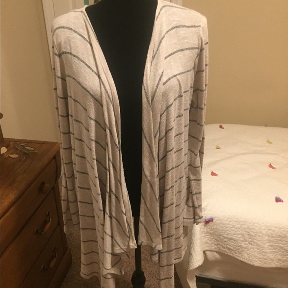 American Eagle Outfitters Sweaters - DONATING SOON